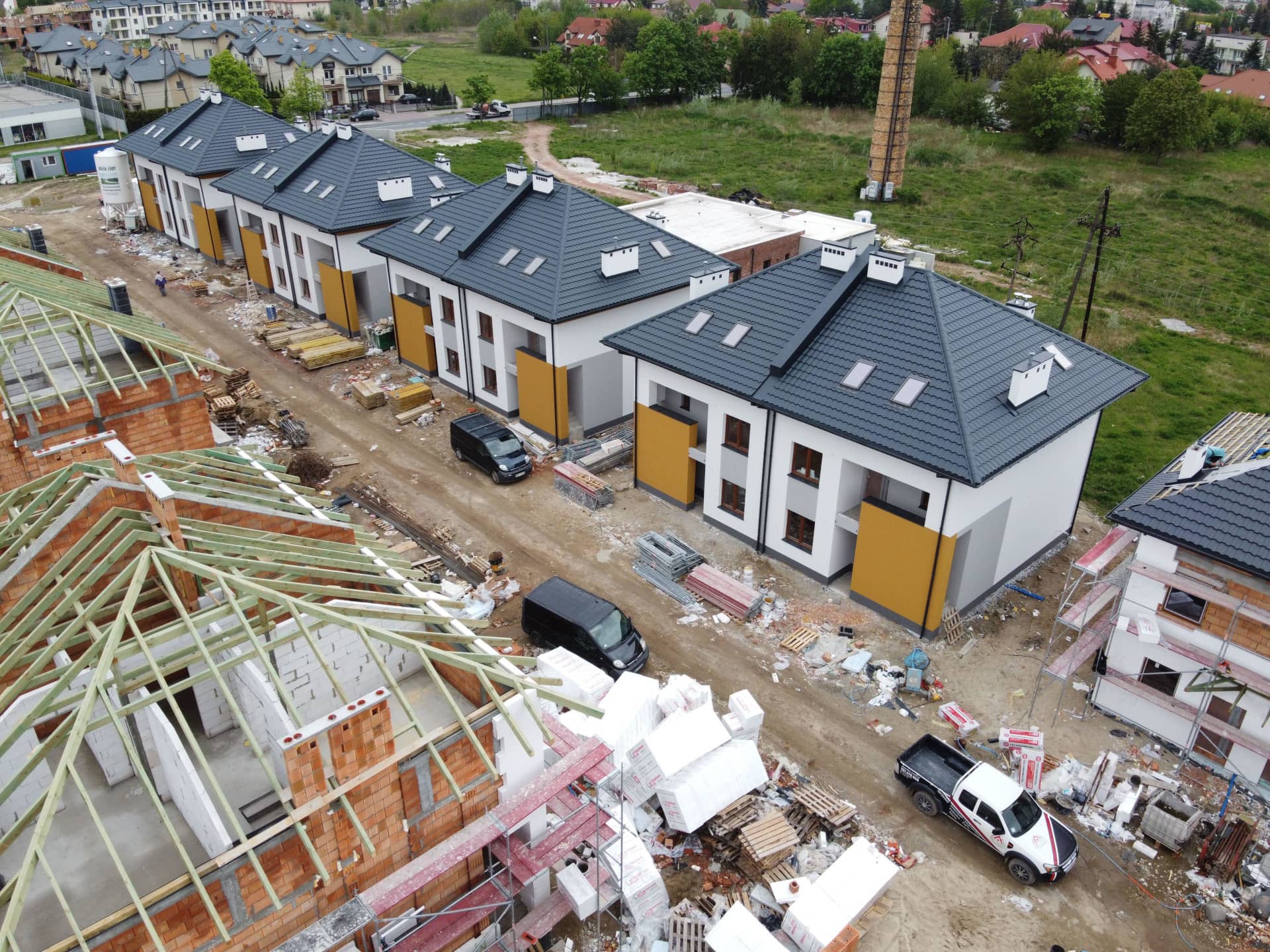 Marki ul. Fabryczna (naprzeciwko Tesco) 6